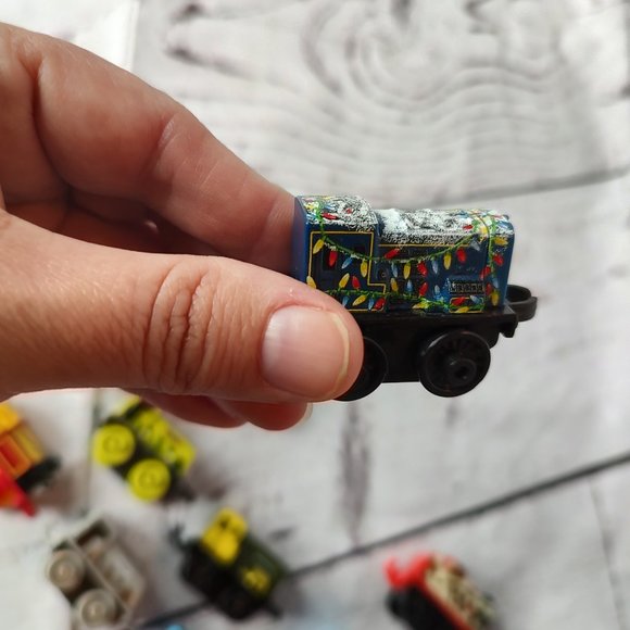 Thomas The Train Minis Lot Toys Thomas And Friends Collection ~ Lot Of 16 - Picture 11 of 12